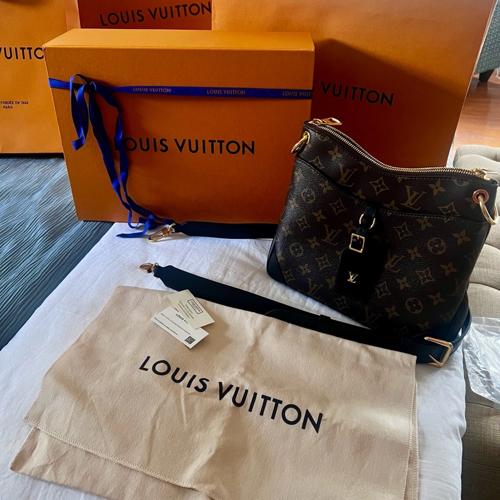 ❤️❤️❤️Authentic Louis Vuitton Monogram Odeon PM❤️❤️❤️